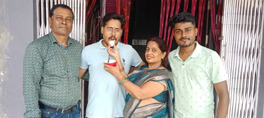 जेपीएससी में 53 रैंक लाकर उदाकिशुनगंज का अमित बना एसडीएम