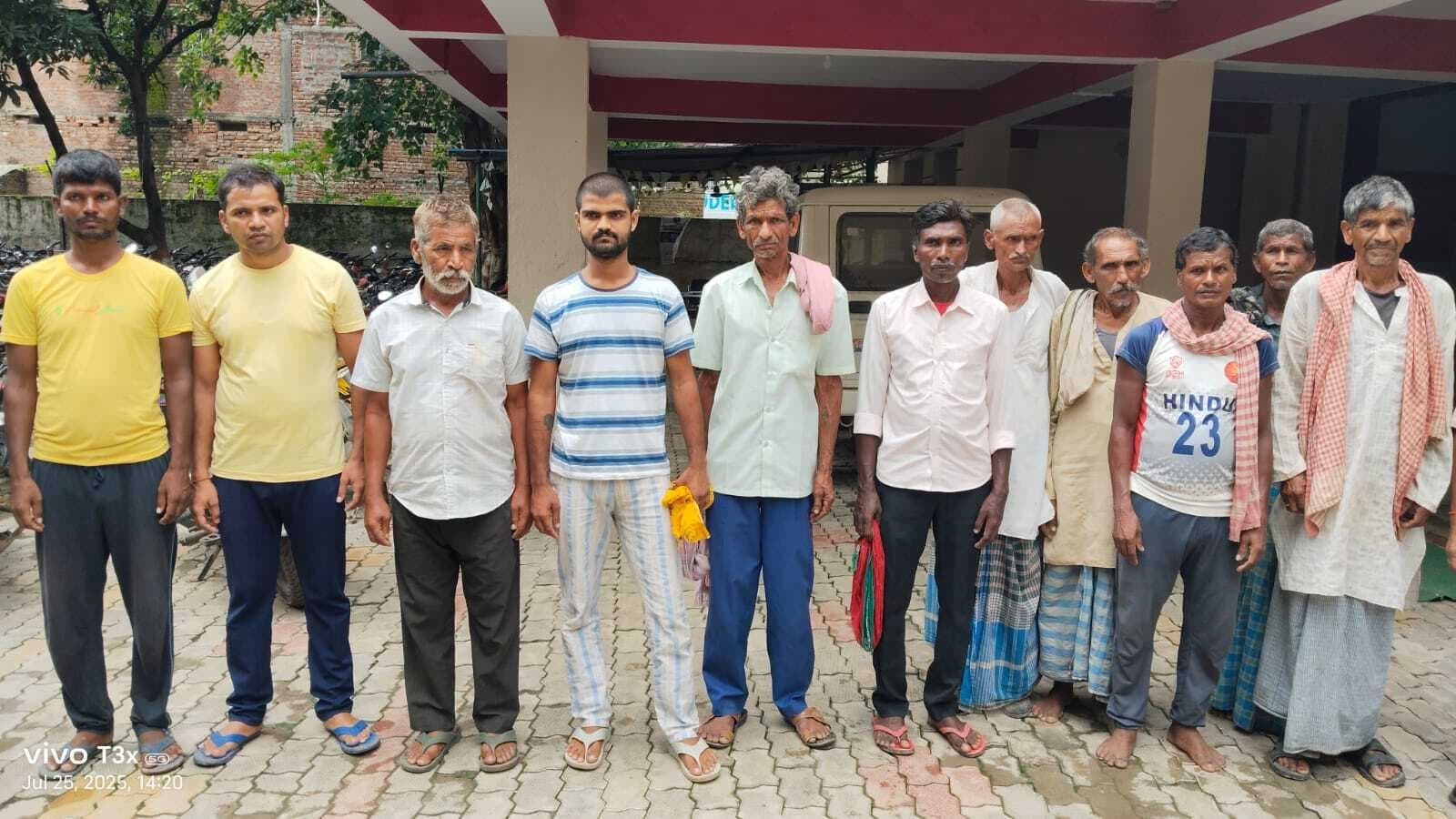 फरार चल रहे 10 वारंटियों को गिरफ्तार कर भेजा गया जेल