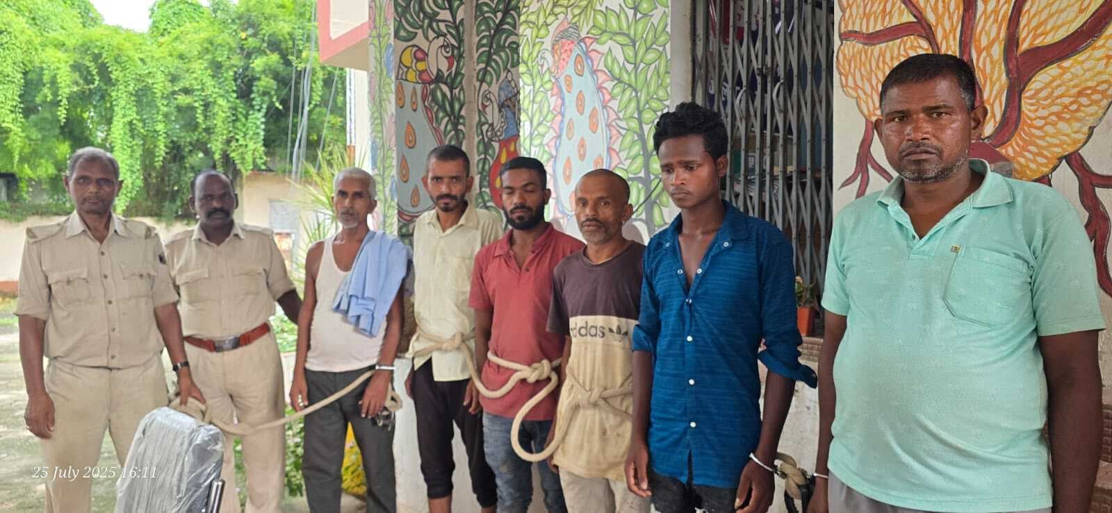 समकालीन अभियान के तहत छह गिरफ्तार, भेजा जेल