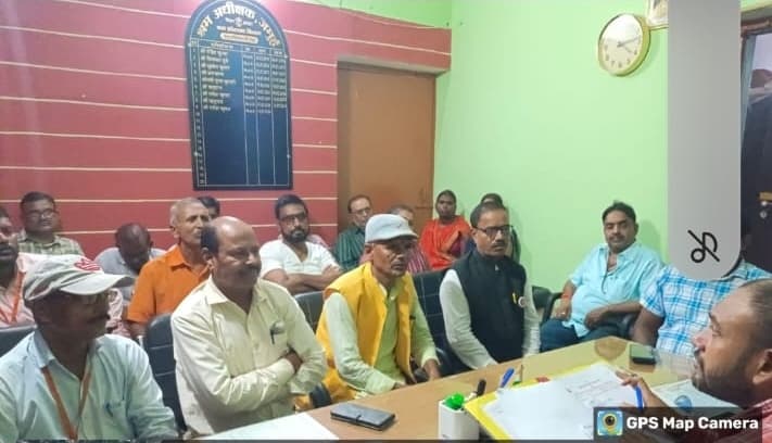 बीड़ी मजदूर प्रतिनिधिमंडल ने मजदूरों की समस्याओं से कराया अवगत