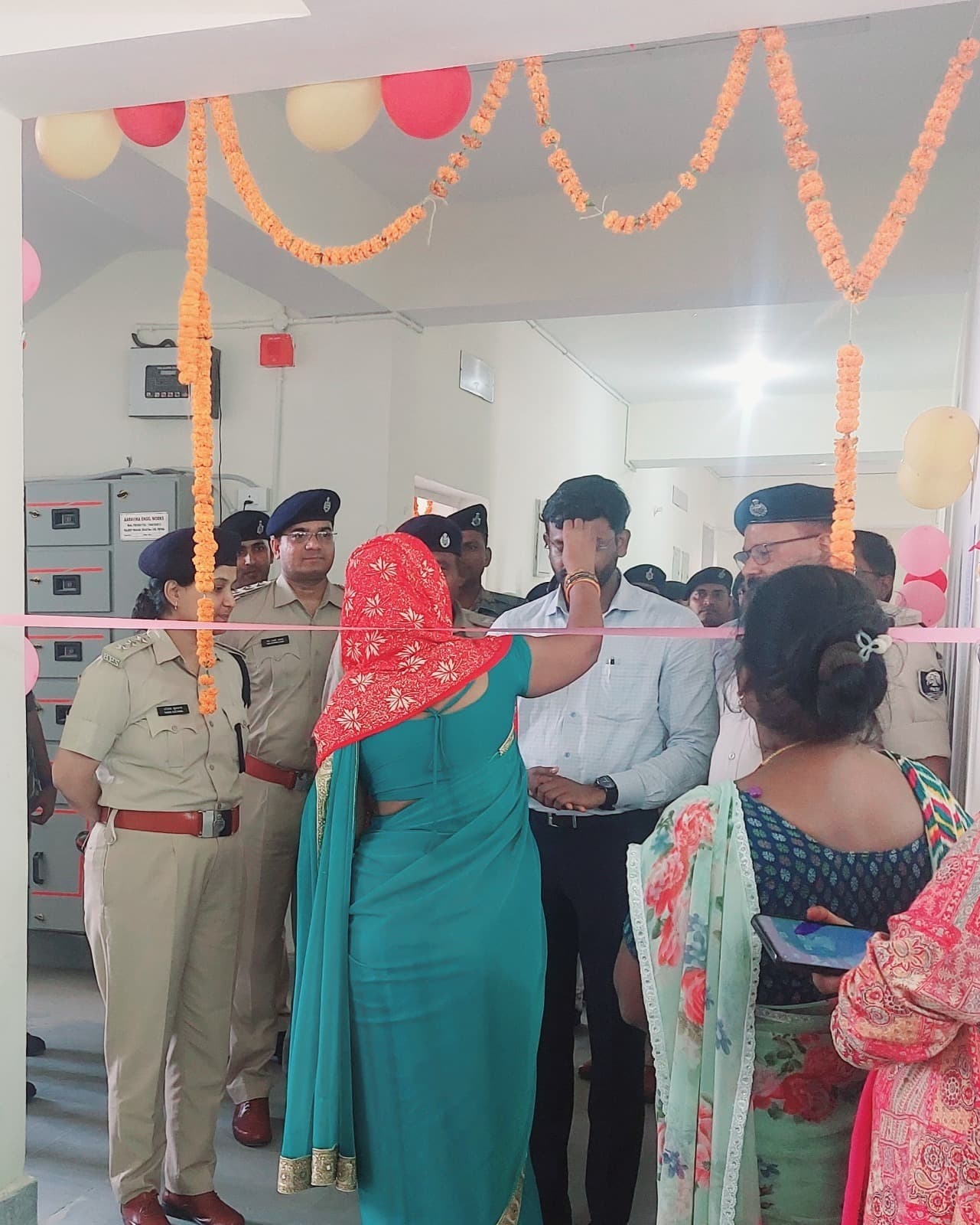 पुलिस लाइन में हुई दीदी की रसोई की शुरुआत