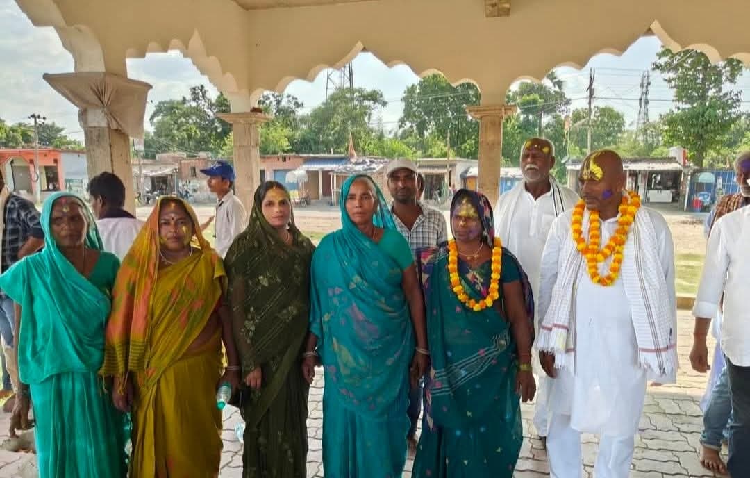 सत्तर व भेलवा पैक्स का चुनाव परिणाम घोषित, संतोष व अनिता ने मारी बाजी