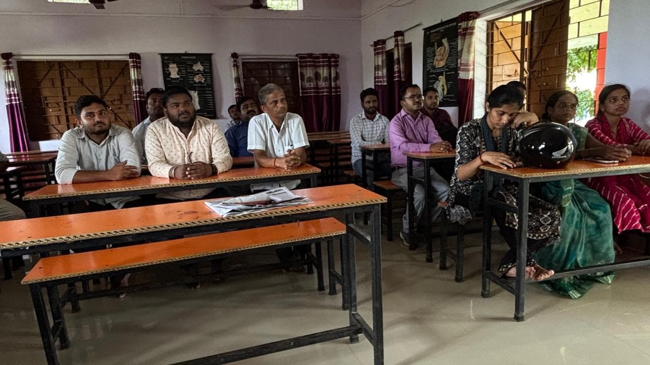 गणित व विज्ञान शिक्षक को किया प्रशिक्षित