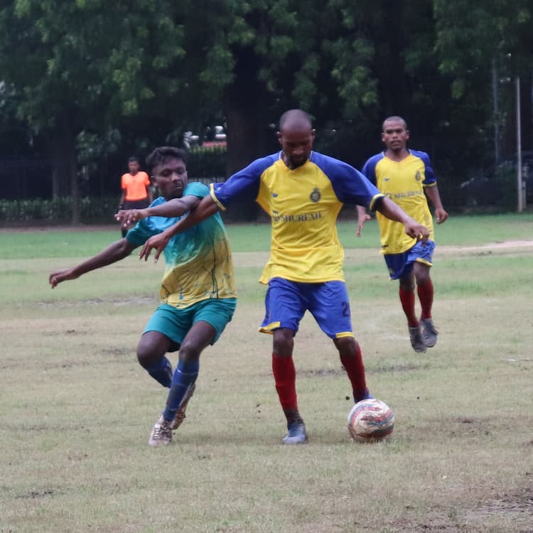 jsa a division football league : हांसदा स्टार ने विकास समिति को 5-1 से हराया