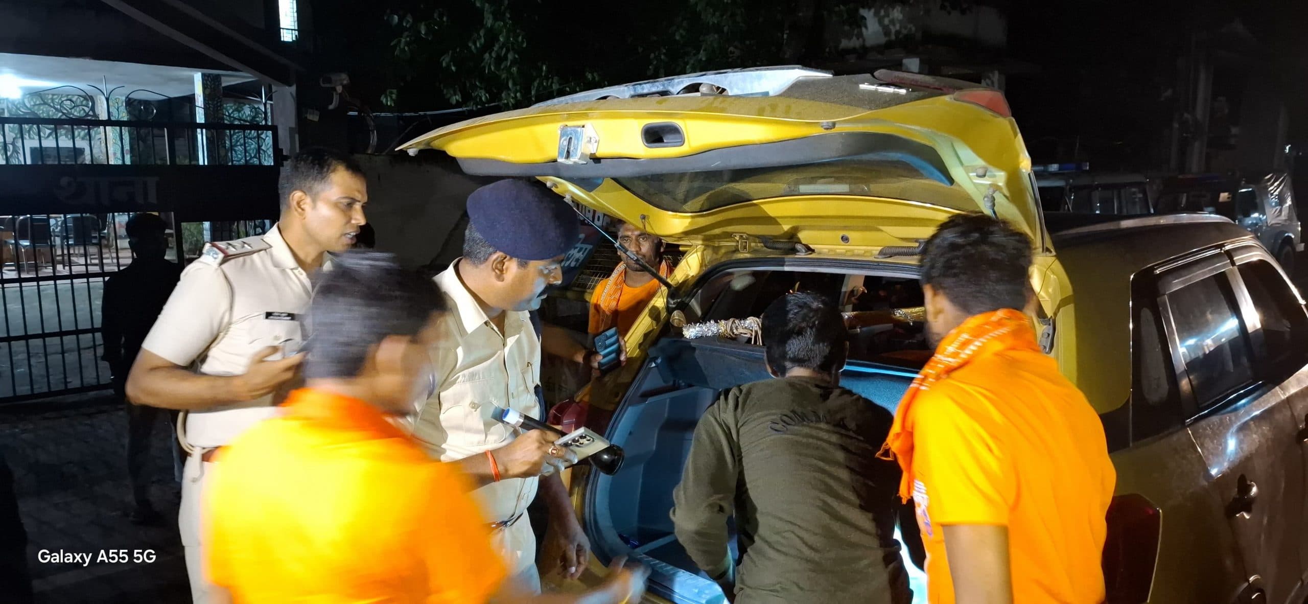 वाहन चेकिंग अभियान में वसूला 30 हजार रुपये जुर्माना