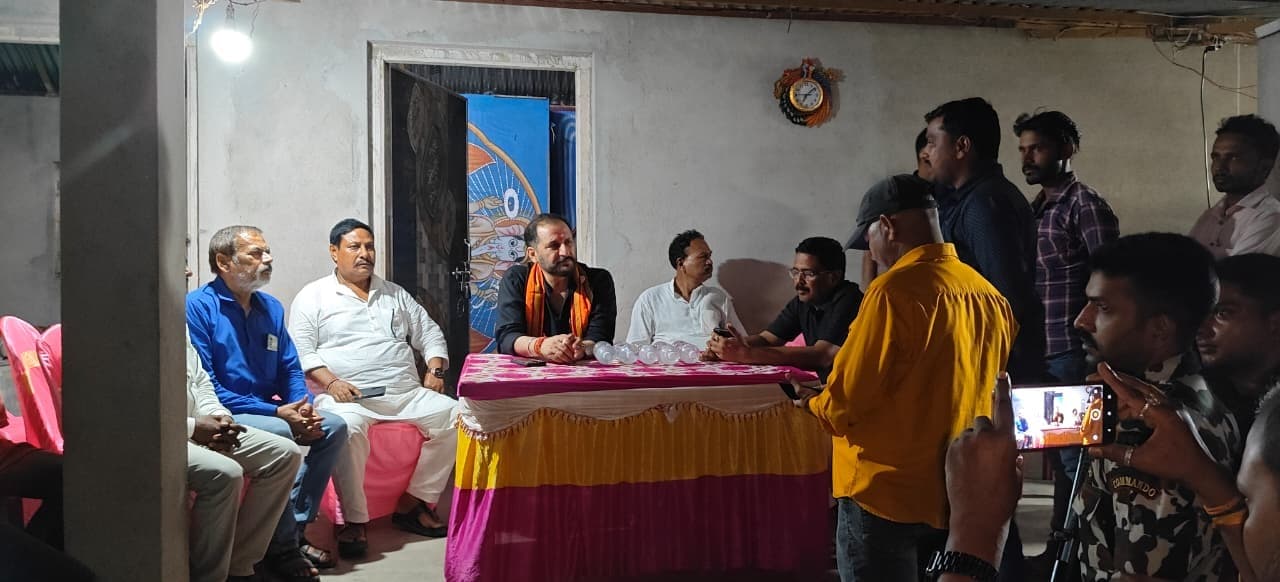 मृतका के परिजनों से मिले पीएचईडी मंत्री, न्याय का दिलाया भरोसा