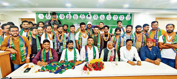 Political news : मंत्रियों को जनता की फिक्र नहीं, मॉनसून सत्र में उठायेंगे मुद्दा : सुदेश