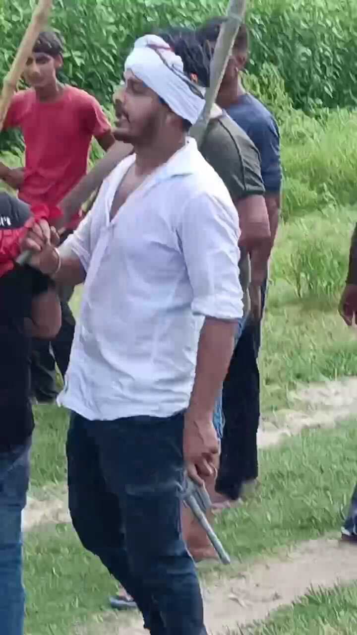 हाथ में कट्टा लहराने का वीडियो हुआ वायरल