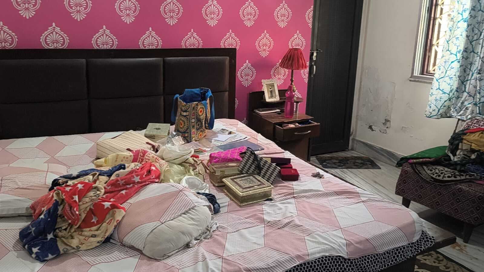 सेवानिवृत सैनिक के बंद आवास से लाखों के जेवरात की चोरी