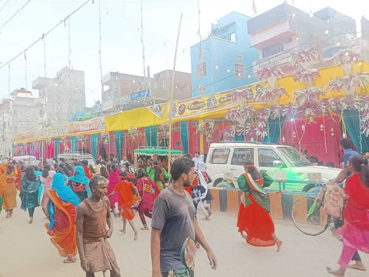 Madhubani News : दो दिवसीय भंडारा में कांवरियों की उमड़ी भीड़, सफलता पूर्वक आयोजन