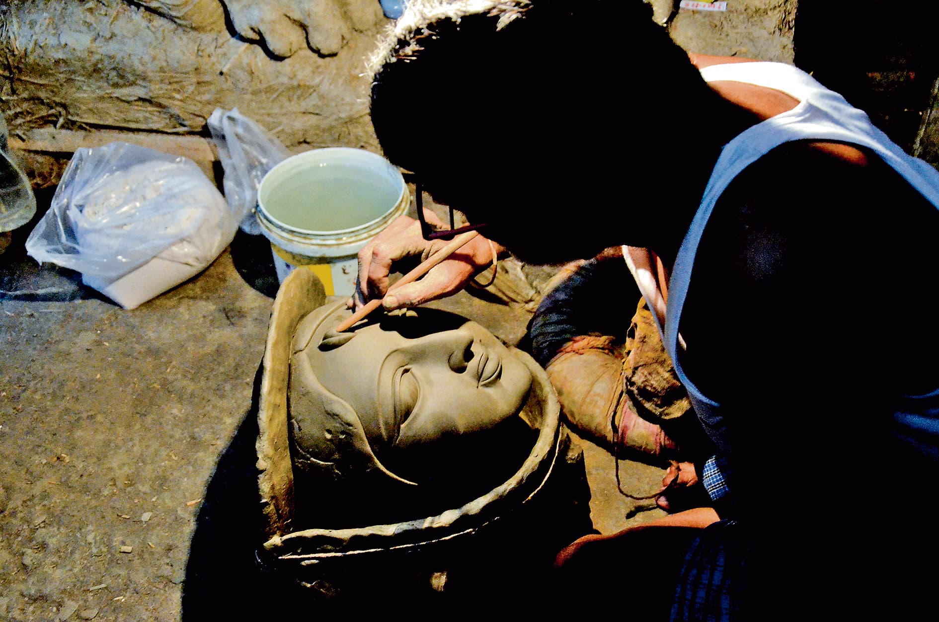 दुर्गापूजा में इस बार बांग्ला व बंगाली थीम पर जोर दे रहीं पूजा कमेटियां