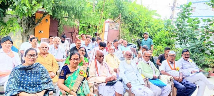 Samastipur News:परों को खोला है, सारी उड़ान बाकी है...
