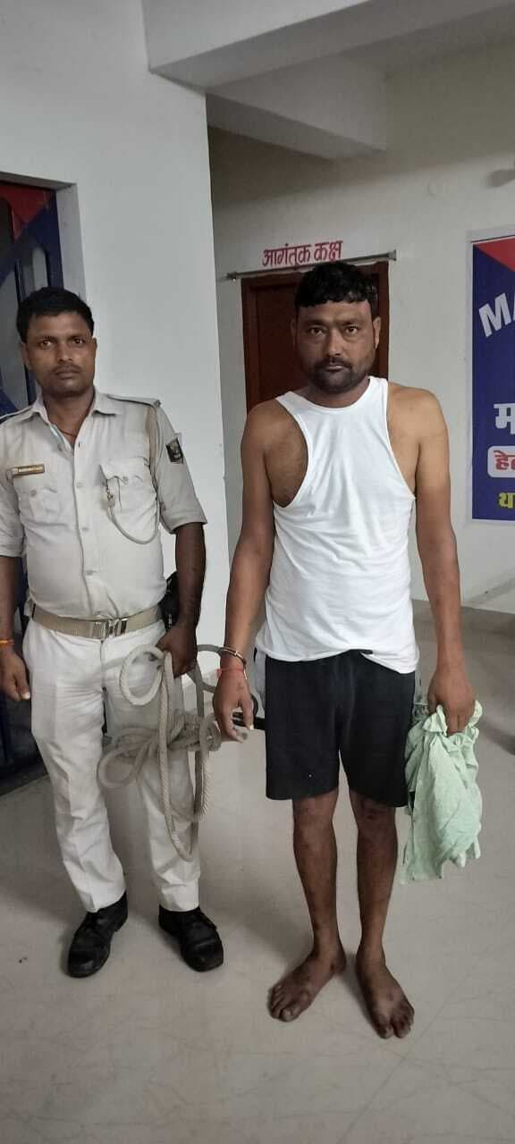 डिक्की तोड़ राशि उड़ाने वाला एक आरोपी राशि के साथ गिरफ्तार