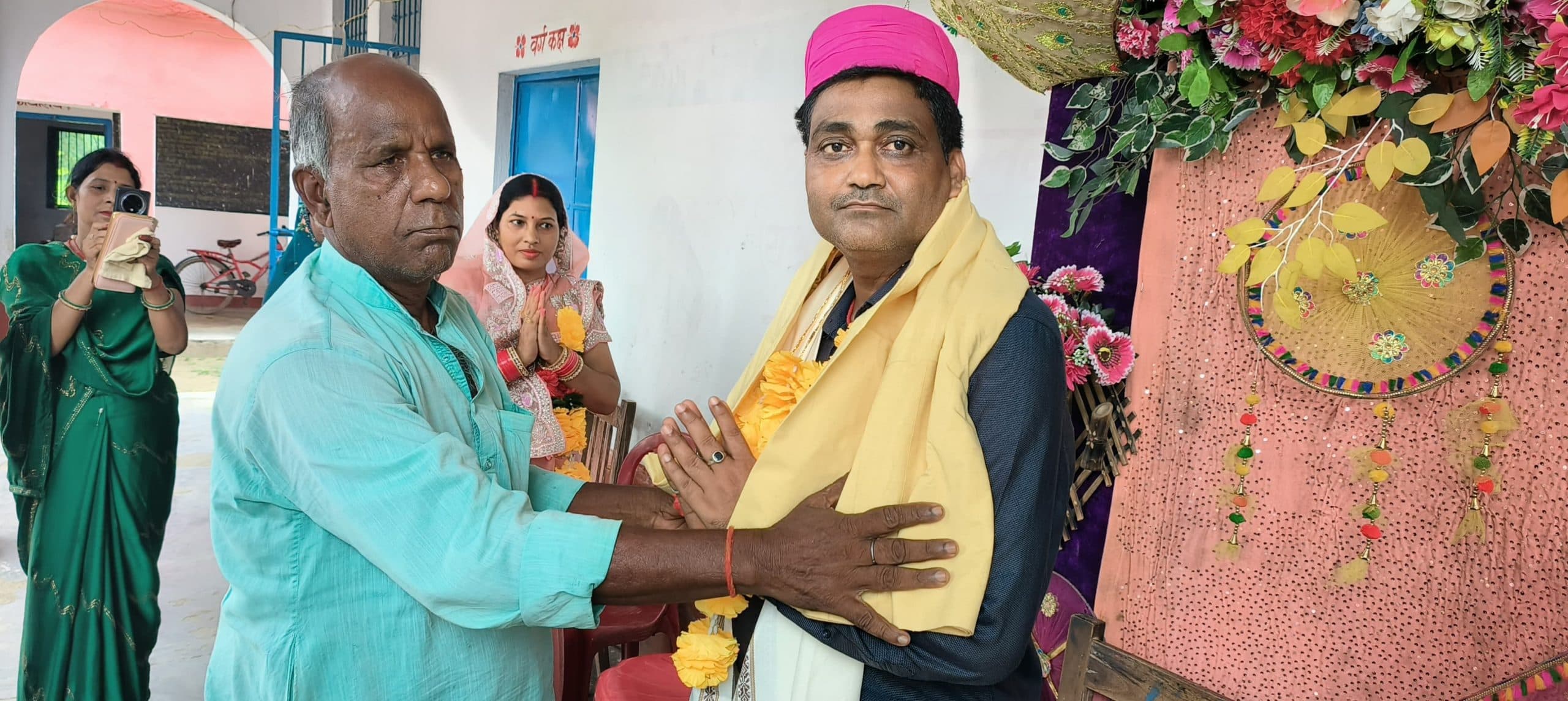 स्थानांतरित विद्यालय प्रधान के सम्मान में सम्मान समारोह आयोजित, लोगों ने उनके कार्यकाल को सराहा