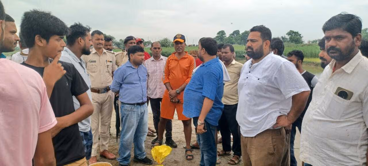 कोसी नदी में स्नान करने गये दो बालक लापता, एनडीआरएफ की टीम कर रही खोजबीन