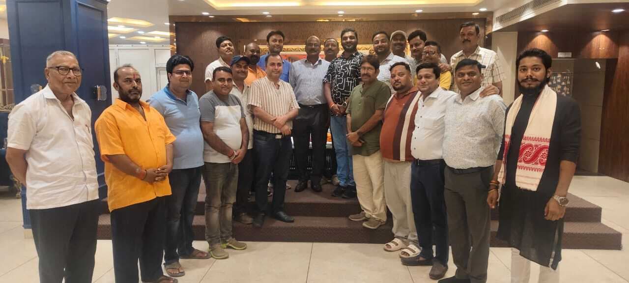 उत्कृष्ट समाजसेवी कार्यों के लिए ब्रिगेडियर हुए सम्मानित