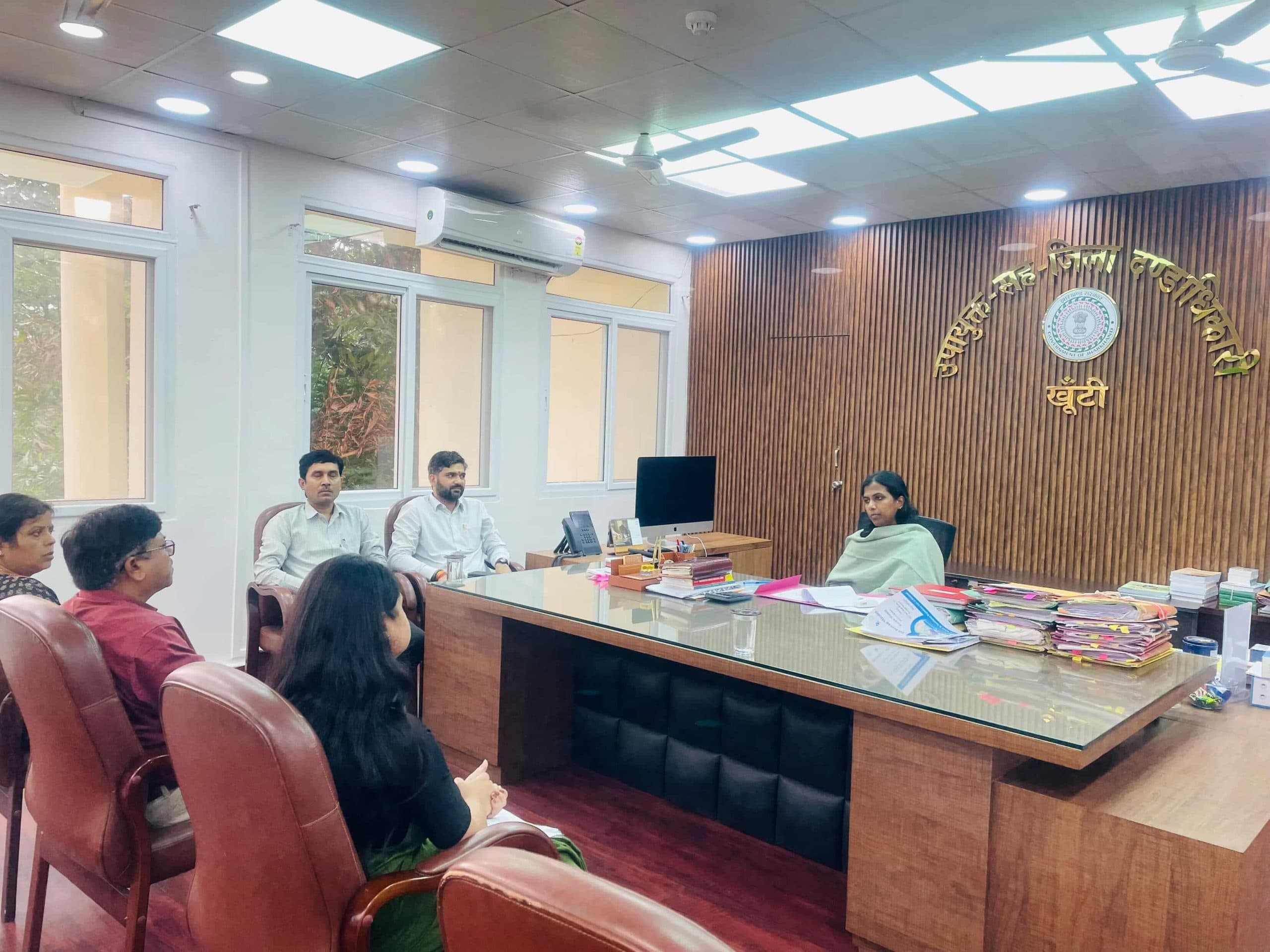 ग्रामसभा से गांव के विकास की योजना बनायें : डीसी