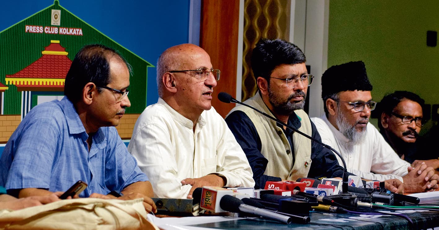 प्रवासी बंगाली श्रमिकों पर जहां हो रहा अत्याचार, वहां प्रतिनिधि भेजे सरकार