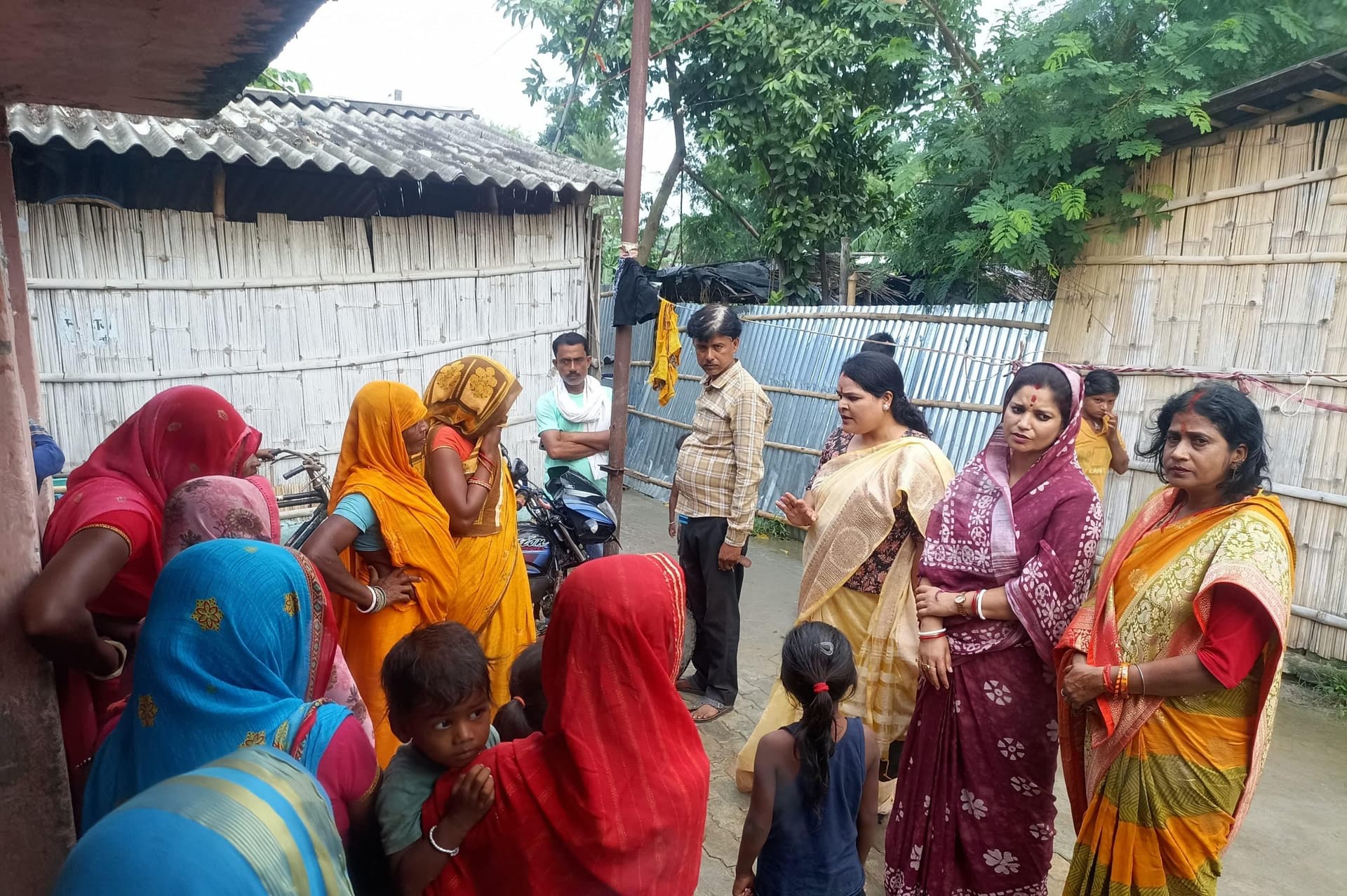 Samastipur News:सरकार की उपलब्धि बताने एमपी से पहुंचे भाजपा पदाधिकारी