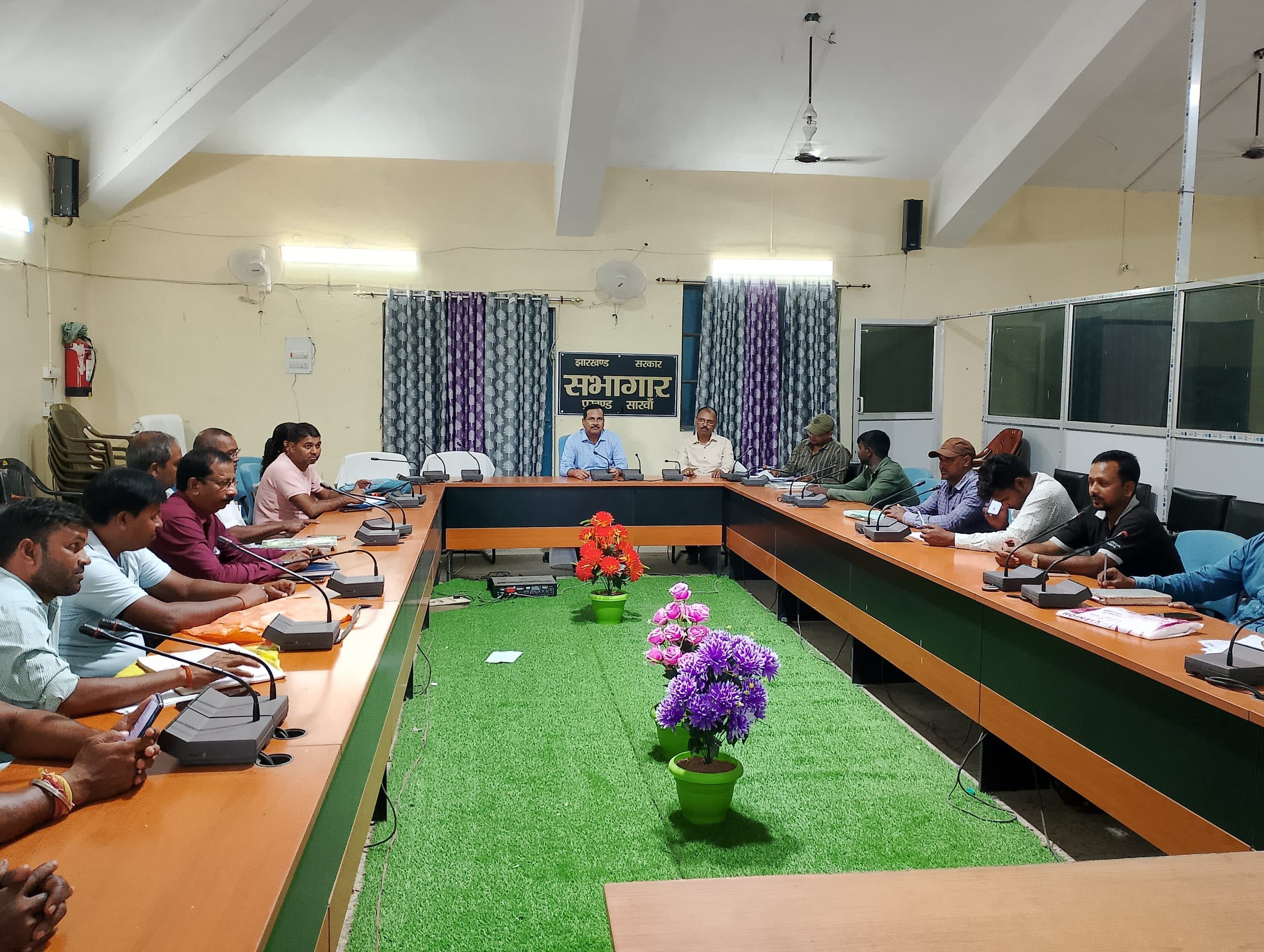 पीएम और अबुआ आवास योजनाओं में लायें तेजी : बीडीओ