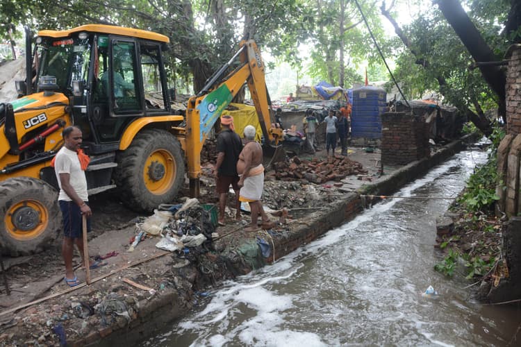 Patna News : हाइकोर्ट ने डीएम को दिया शहर में आठ सप्ताह में अतिक्रमण हटाने का निर्देश