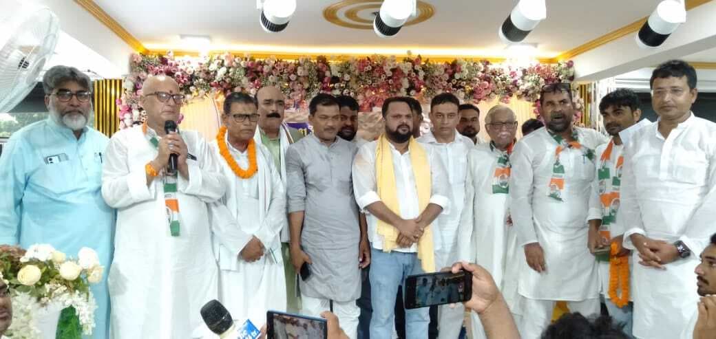 Madhubani : जन संवाद कार्यक्रम में संगठन को मजबूती पर चर्चा