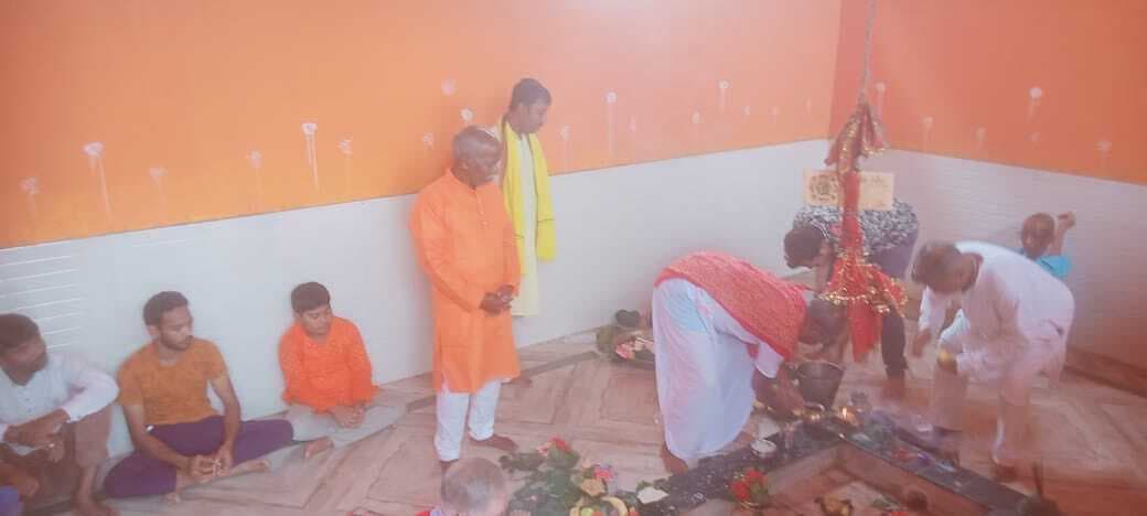 शीतला पूजा कर सुख-शांति की कामना की गयी