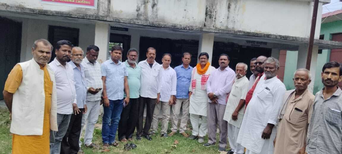 विस प्रभारी बनाये जाने पर ने किया सम्मानित