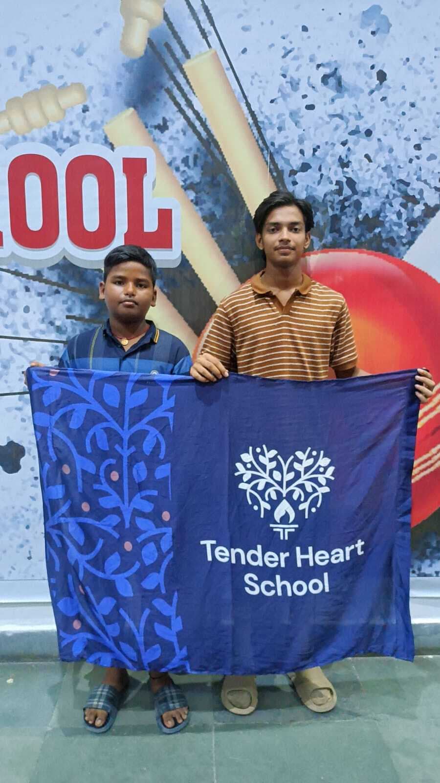 Sports : सीबीएसई ईस्ट जोन क्रिकेट टीम में टेंडर हार्ट के आयुष व हर्ष का चयन