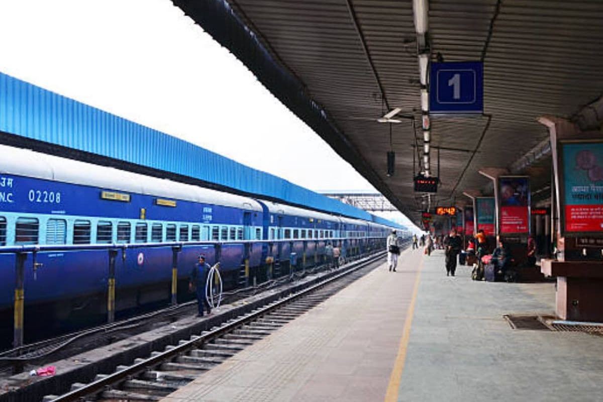 बिहार में अब यात्रियों को आधुनिक डिजिटल टीवी से मिलेगी ट्रेनों की जानकारी, इतने स्टेशनों पर होगी नई व्यवस्था