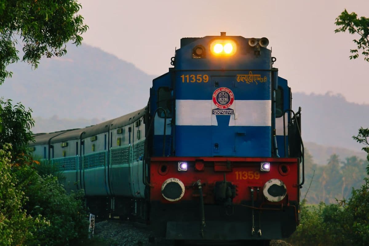रेलवे यात्रियों के लिए खुशखबरी! बिहार-झारखंड के इन शहरों के बीच फिर रोजाना दौड़ेगी यह स्पेशल ट्रेन