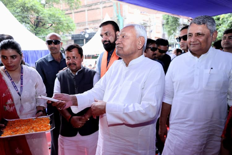 पटना वासियों को जलजमाव से मिलेगी मुक्ति, सीएम नीतीश ने किया दो नालों का शिलान्यास
