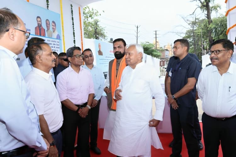 Bihar News: पटना को ट्रैफिक जाम से छुटकारा! गंगा किनारे बनेगी नई चौड़ी सड़क, मल्टीलेवल पार्किंग और आधुनिक सुविधाएं