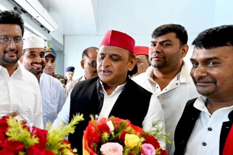 जुगाड़ आयोग हो गया है चुनाव आयोग... बिहार में अखिलेश यादव का भाजपा पर जोरदार वार