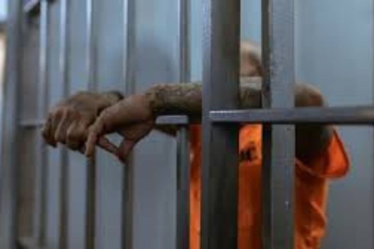 Bihar Crime News: मोतिहारी में पुलिस हिरासत में वारंटी की संदिग्ध मौत,परिजनों का हंगामा—पुलिस पर पिटाई का आरोप