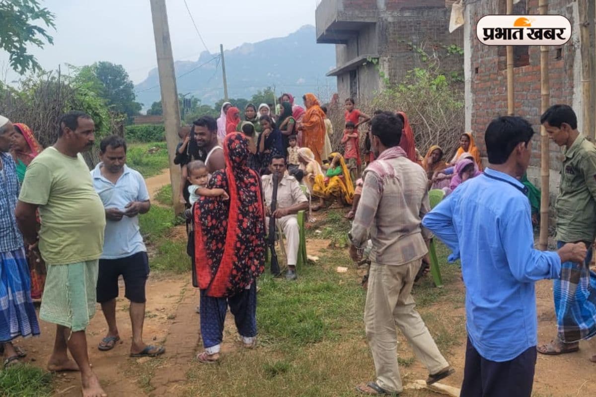 Crime News: देवघर में पानी निकासी के झगड़े में वृद्ध की पीट-पीटकर हत्या