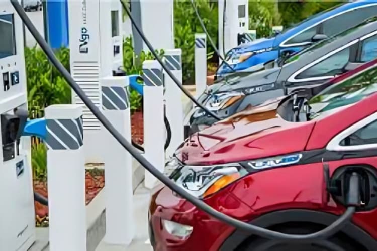 EV charging station:देश में16वें पायदान पर बिहार,सिर्फ 521 सार्वजनिक EV चार्जिंग स्टेशन