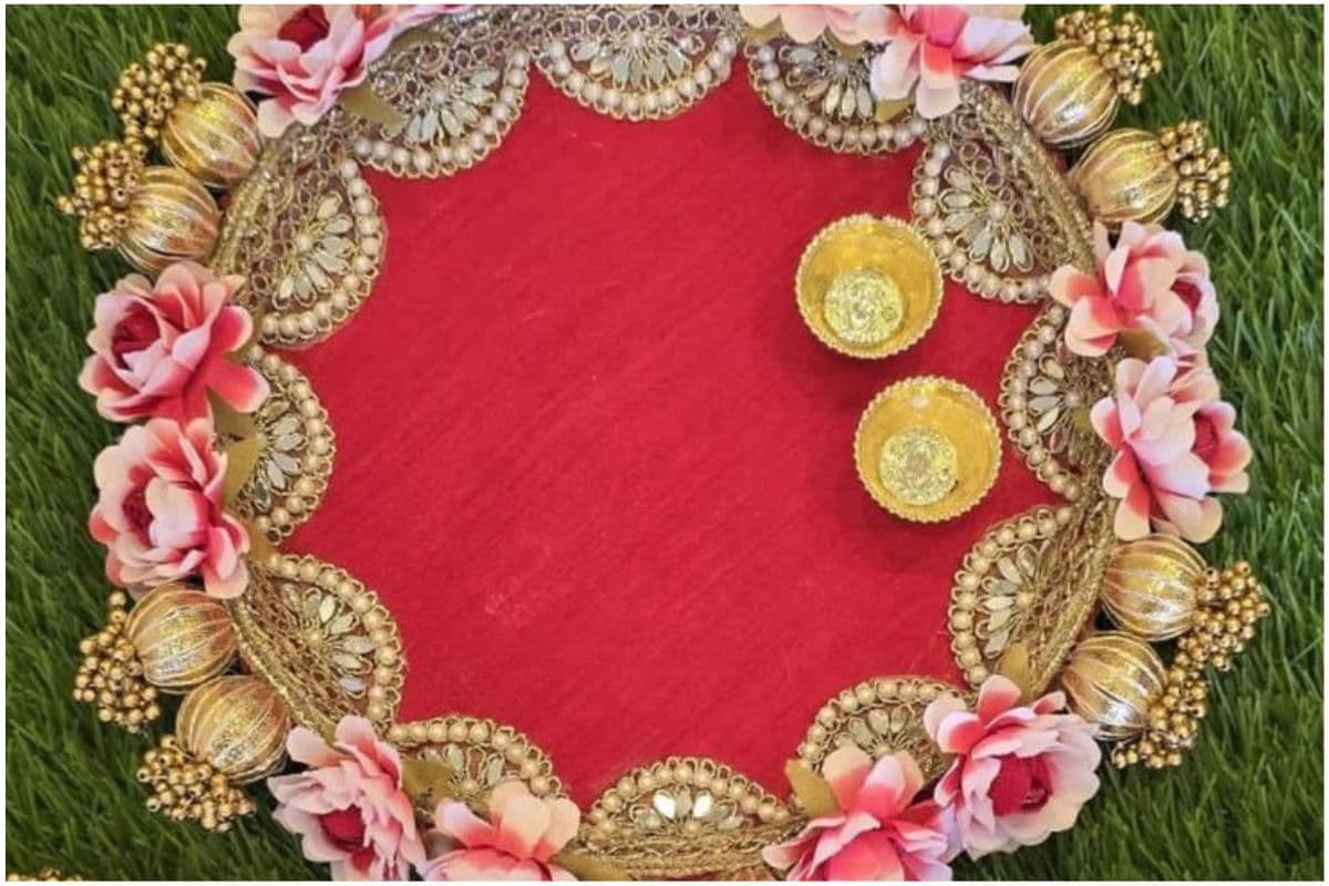 Hartalika Teej Puja Thali Decoration: हरतालिका तीज पर 9 आसान तरीकों से सजाएं पूजा की थाली Hartalika Teej Puja Thali Decoration: हरतालिका तीज पर 9 आसान तरीकों से सजाएं पूजा की थाली