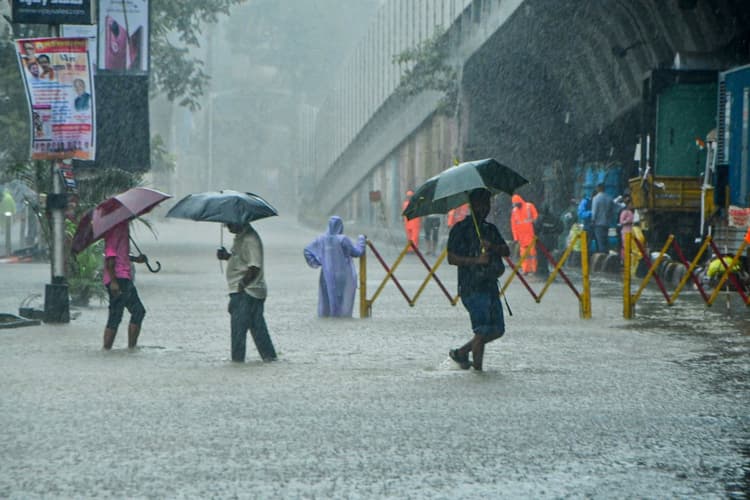 Aaj Ka Mausam: 26 अगस्त को इन राज्यों में बहुत भारी बारिश, आंधी-तूफान, 7 दिनों के लिए अलर्ट जारी