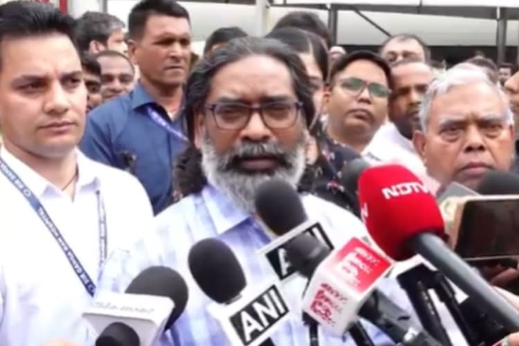 'अपनी बांहें पसारकर सबको छांव देते रहे, वे अमर रहेंगे' शिबू सोरेन के निधन पर बोले पुत्र हेमंत सोरेन