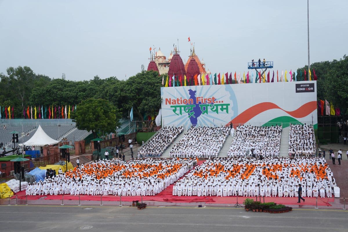 Independence Day 2025: स्वतंत्रता दिवस समारोह में शामिल होंगे इन क्षेत्रों से जुड़े 5000 विशेष अतिथि, देखें पूरी सूची