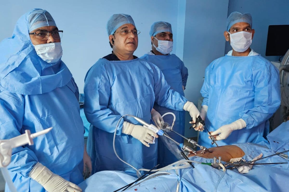 Patna: पेशाब में दर्द के साथ आता था खून, डॉक्टरों ने ऑपरेशन करने बचाई महिला की जान