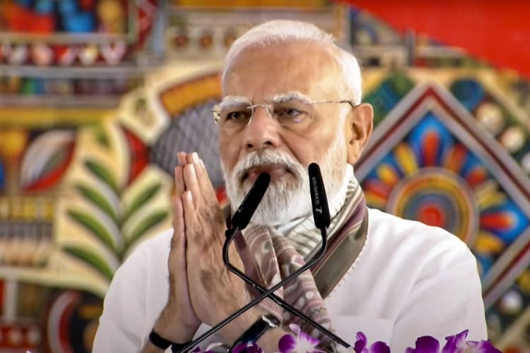 PM Modi in Gaya: RJD का भ्रष्टाचार बिहार का बच्चा-बच्चा जानता है… पीएम मोदी का महागठबंधन पर हमला