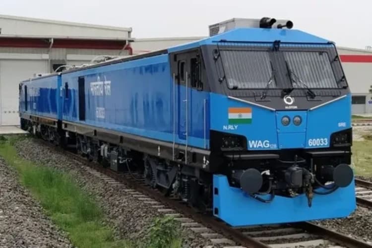 बिहार ने रचा इतिहास! यहां के इंजन से अफ्रीका की पटरियों पर जल्द दौड़ेंगी ट्रेनें, रवाना हुई पहली खेप