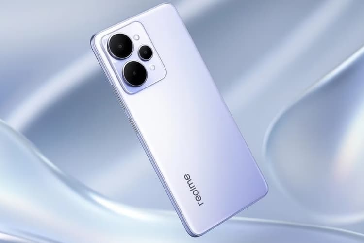 Realme 15 Pro Review: ₹30,000 में धमाकेदार 7,000mAh बैटरी वाला स्टाइलिश स्मार्टफोन