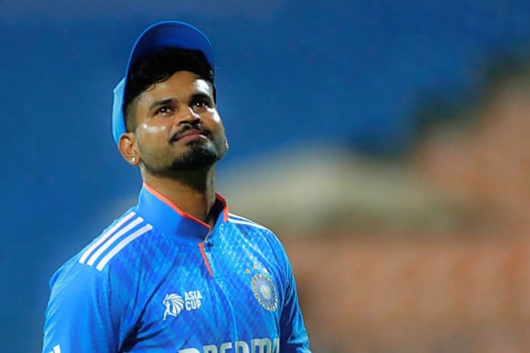 Asia Cup 2025 में बाहर किए जाने पर छलका श्रेयस अय्यर का दर्द, कहा - निराशाजनक लेकिन...