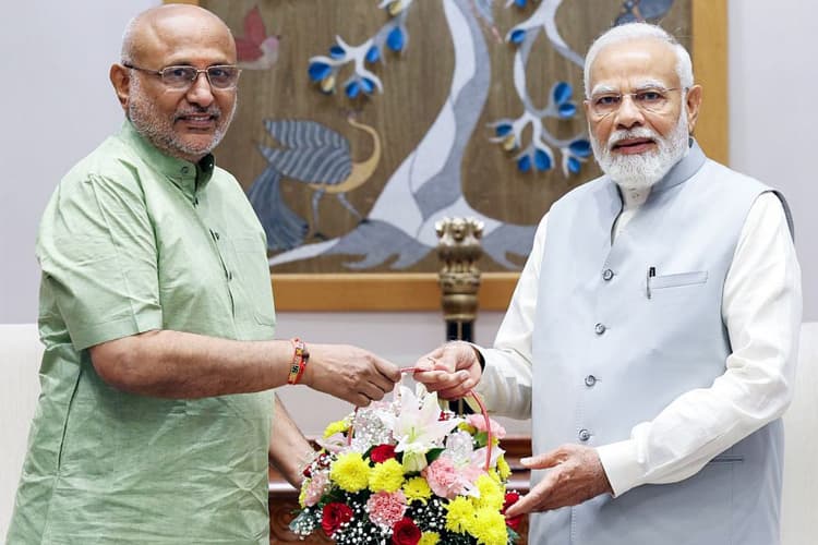 उपराष्ट्रपति चुनाव के नंबर गेम में NDA की मजबूत पकड़, फिर भी विपक्ष से समर्थन की मांग, जानें चुनावी गणित