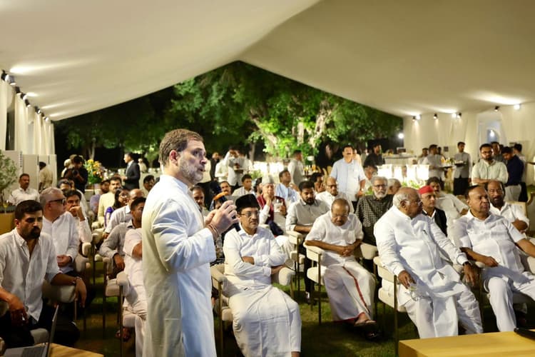 24 घंटे में 15 लाख सर्टिफिकेट, 10 लाख मिस कॉल- कथित वोट चोरी अभियान बना विशाल जन आंदोलन