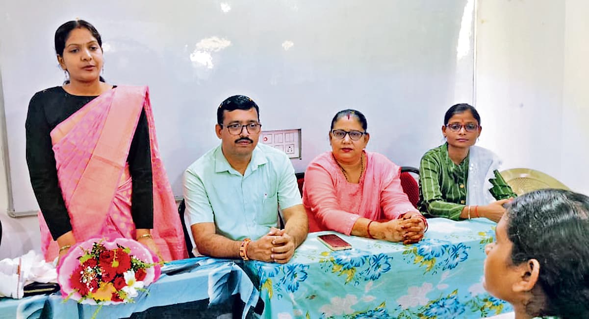 Chaibasa News : ब्राइटवे एकेडमी ने सीमा चौधरी को किया सम्मानित