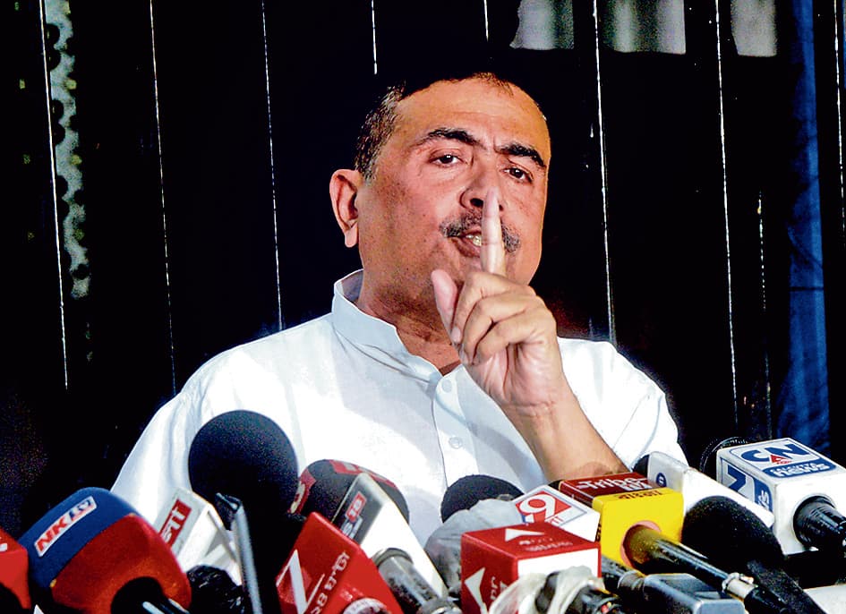 शुभेंदु ने कसा दुर्गापूजा अनुदान पर तंज कहा- असली हिंदू ममता के साथ नहीं